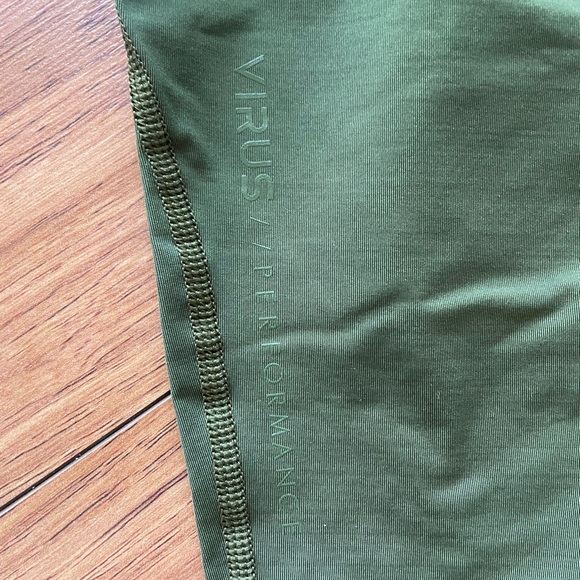 Onnit Branded Virus Performance Leggings - Picture 8 of 8